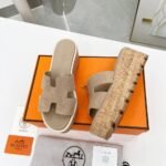 Hermes Eze 30 Sandal Beige Camel H232150Z D1370 - Image 2