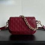Gucci Gg Emblem Small Shoulder Bag Red 20Cm ‎847448 Aafdv 6207 - Image 2