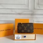 Louis Vuitton Key Pouch Wallet Brown 12Cm M62650 - Image 2