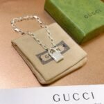 Gucci Trademark Silver Chain ​​Bracelet With Padlock - Image 4
