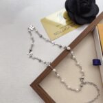 Louis Vuitton Lv Pearls Necklace Silver M02448 - Image 4