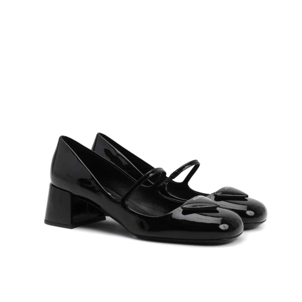15-12 Prada Women’S Logo Patch Heeled Pumps Black 1I768Mf045069 - Image 1