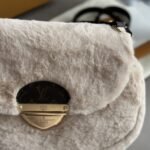 Louis Vuitton Bag Ski Cozygram Sunset Bag Cream 27Cm M12097 - Image 3
