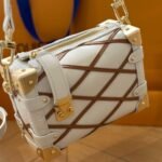 Louis Vuitton Side Trunk PM Crème Beige 19Cm M25216 - Image 3