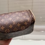 Louis Vuitton Monogram Clutch Bag Brown 24Cm - Image 4