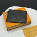 Louis Vuitton Lv Charms Card Holder Ballerine Black 10.2Cm M82132 - Image 2