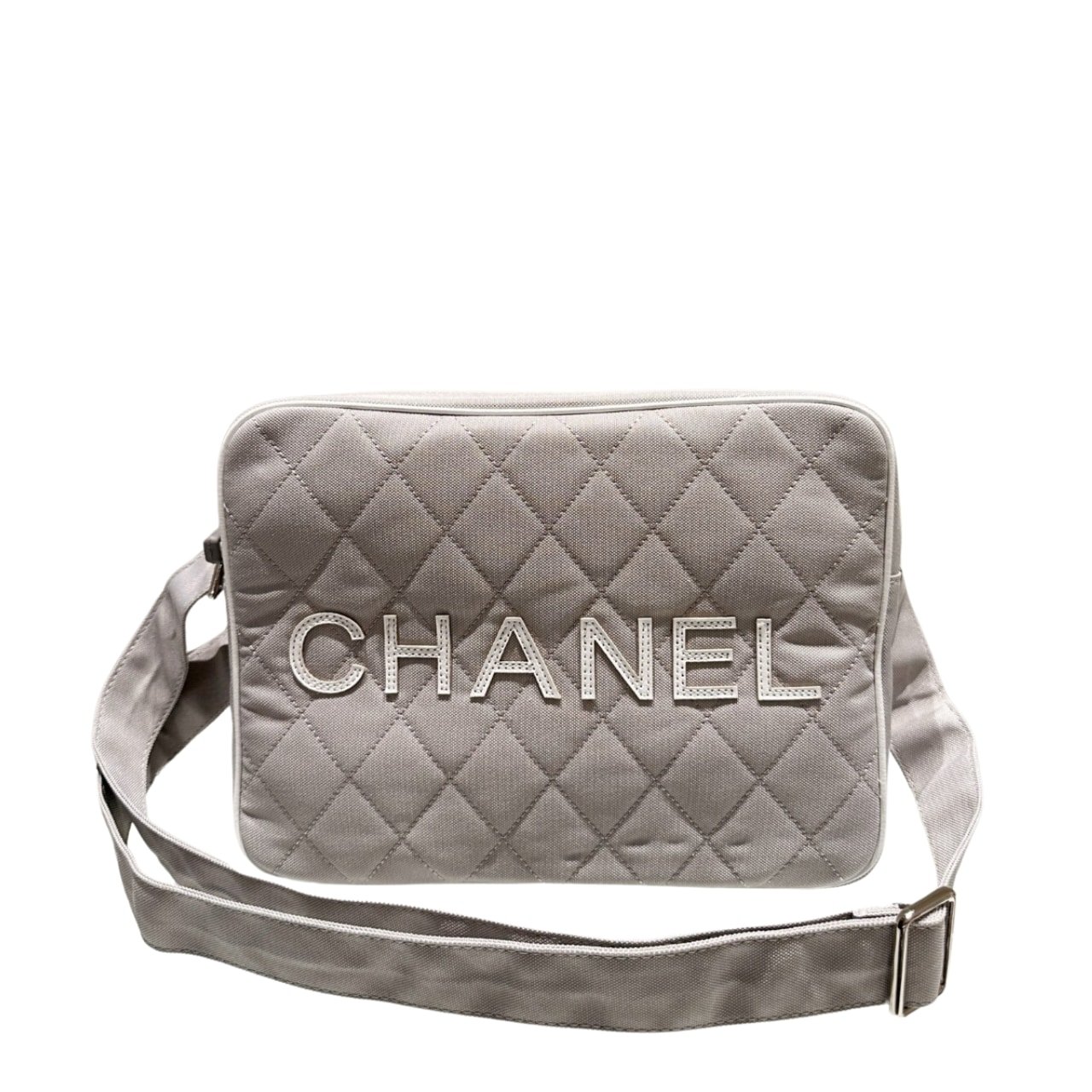 256-3 Chanel Messenger Bag Quilted Canvas Light Grey 30Cm - Image 1