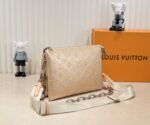 Louis Vuitton Coussin PM Gold 26Cm M59278 - Image 6