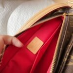 Louis Vuitton Vivacité Monogram Canvas Brown 25Cm M46999 - Image 9
