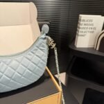 Chanel Hobo Bag Shiny Silver Metal Light Blue 20Cm - Image 4
