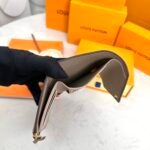 Iconic Set: Louis Vuitton Onthego Pm And Victorine Wallet - Image 10