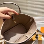 Louis Vuitton Neverfull Bandoulière Inside Out BB Dark Fango 20Cm M12109 - Image 5