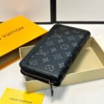 Summer Set: Louis Vuitton Keepall Bandoulière 50 Monogram Eclipse And Long Wallet Monogram Eclipse Trunk Zippy Black 19Cm - Image 13