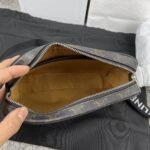 Celine Medium Messenger Bag In Triomphe Canvas Black 23Cm 197202Dnd 38Os - Image 7