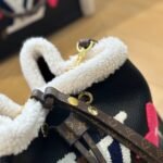 Louis Vuitton Neonoe Mm Bag Monogram Teddy Shearling Black 26Cm M56963 - Image 8