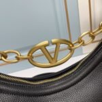 Valentino Garavani Vlogo Moon Medium Grainy Hobo Bag With Chain Black 29Cm 4W0B0N59Jdk 0No - Image 3