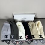 Chanel Cashmere Balaclava Light Beige And Black Aab251 B21459 U2713 - Image 10