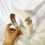 Chanel Cc Leather Headband With Gold Hardware In White - Image 5