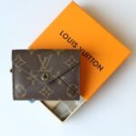 Iconic Set: Louis Vuitton Neverfull Gm And Celeste Wallet In Monogram - Image 6