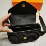 Louis Vuitton New Wave Multi Pochette Black 19Cm M56461 - Image 5