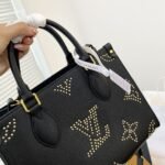 Louis Vuitton Onthego PM Black 25Cm M46733 - Image 5