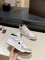 Valentino One Stud Mid-Top Calfskin Sneaker White Ys0E63Nwn 0N2 - Image 2