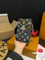 Louis Vuitton X Takashi Murakami Phone Pouch Métis Multicolored 17Cm M14098 - Image 2