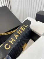 Chanel Medium Boy Quilted Black 25Cm - Image 6