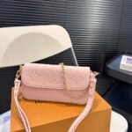 Louis Vuitton Wallet On Chain Monogram Pink 22Cm - Image 4