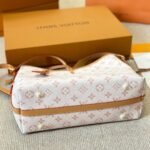 Louis Vuitton Carryall PM Bag Pink 30Cm - Image 3