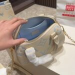 Louis Vuitton Speedy Bandoulière 20 Candy Blue 20Cm M46883 - Image 5