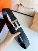 Hermes H Buckle Horse Drawn Carriage Logo Black 38Mm - Image 2