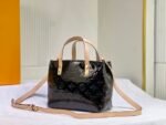 Louis Vuitton Reade PM Monogram Vernis Black 22Cm - Image 9