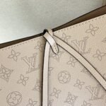 Louis Vuitton Flore Perforated Mahina Beige 22Cm - Image 8