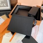 Louis Vuitton Voyage Mm Pochette Clutch Black 26Cm M30989 - Image 7