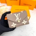 Iconic Set: Louis Vuitton Onthego Pm And Victorine Wallet - Image 7