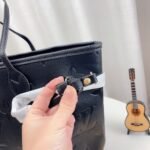 Louis Vuitton Neverfull Mm Monogram Empreinte Leather Black 31Cm M45685 - Image 7