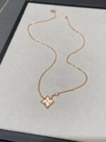 Louis Vuitton Colour Blossom Bb Star Pendant Pink Gold Pink Mother Of Pearl And Diamond Q93612 - Image 3