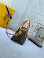 Louis Vuitton Neverfull Mini Brown 22Cm - Image 4