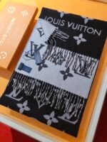 Louis Vuitton Essential Scarf Black M77853 - Image 2