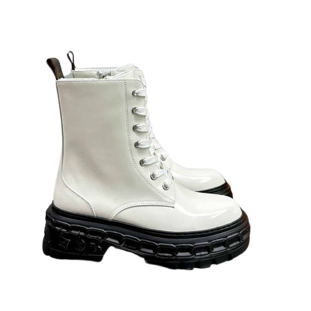 xr:d:DAFy0M-Gj-4:1266,j:3509840816721039469,t:23113008 Louis Vuitton Lv Record Ranger Boot White - Image 1