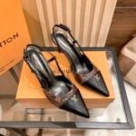 Louis Vuitton Slingblack Monogram - Image 9