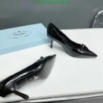 Prada Cleavage Nero Leather Pumps Black - Image 8