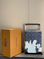 Louis Vuitton Horizon 55 Suitcase Monogram Bleach Coated Canvas Ink Blue 55Cm M10289 - Image 2