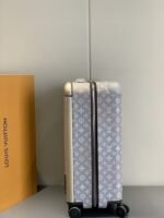 Louis Vuitton Horizon 55 Suitcase Mahina Perforated Calfskin Leather Gray 55Cm M10282 - Image 4