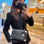 Louis Vuitton Side Trunk Mm Grained Calf Leather Black 23Cm M25160 - Image 3