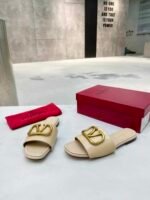 Valentino Garavani Vlogo Signature Slide Sandal Beige - Image 7