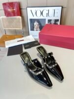 Valentino Garavani Rockstud Asymmetric Patent Leather Mules Black - Image 10