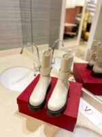 Valentino Garavani One Stud Beatle Boot In Calfskin Light Ivory 2W2S0Fy1Kum I16 - Image 8