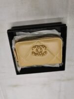 Chanel 19 Card Holder With Zipper Leather Beige Wallet - Image 2